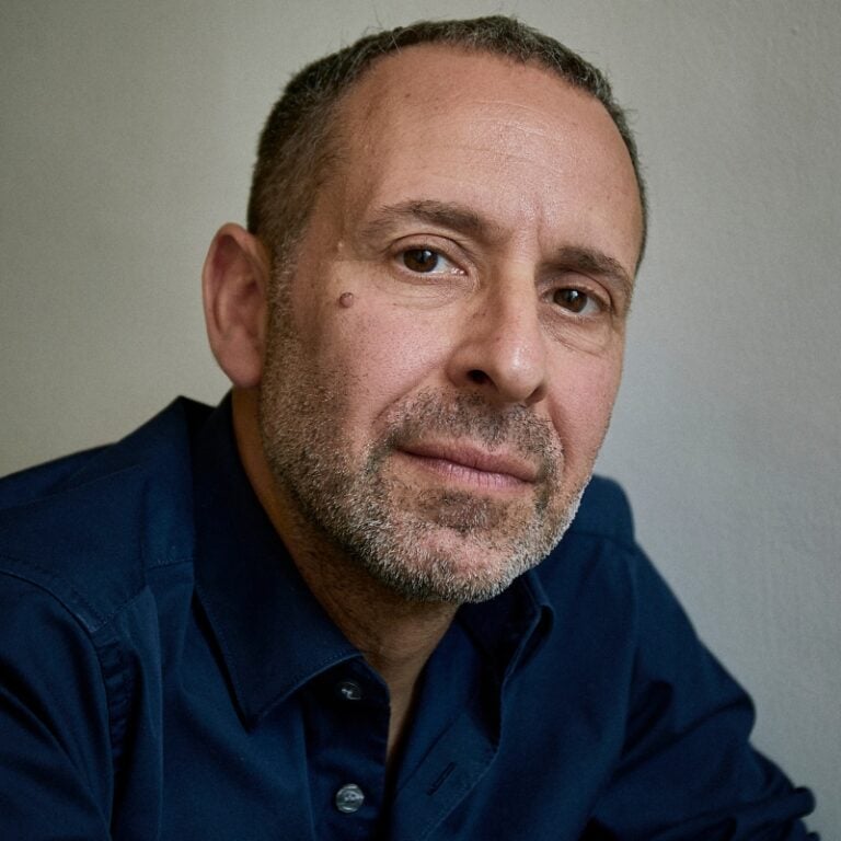 Daniel Levy Headshot