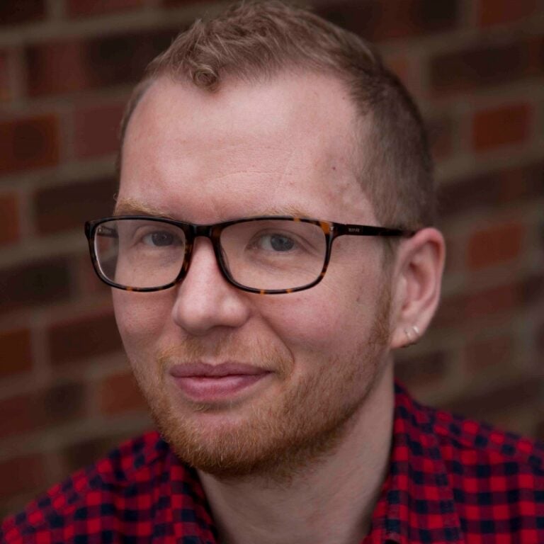 Jez Stewart Headshot