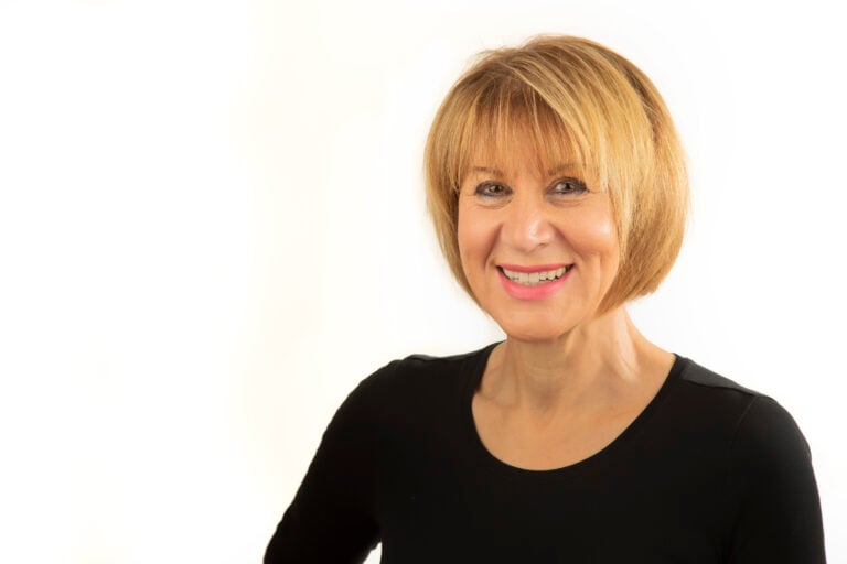 headshot of paula grizzard